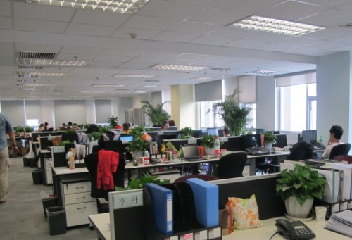 如何選擇雙曲面攪拌機(jī)？:攪拌機(jī)